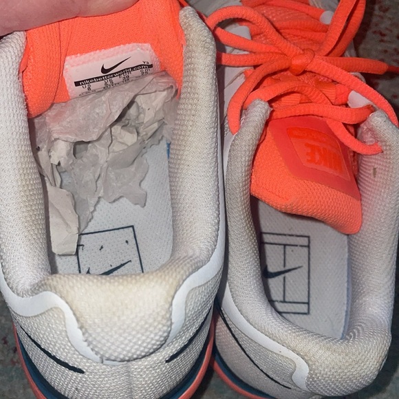 Women’s Nike Vapor 9.5 Tennis 🎾 Shoe - Size 8 - Picture 8 of 10